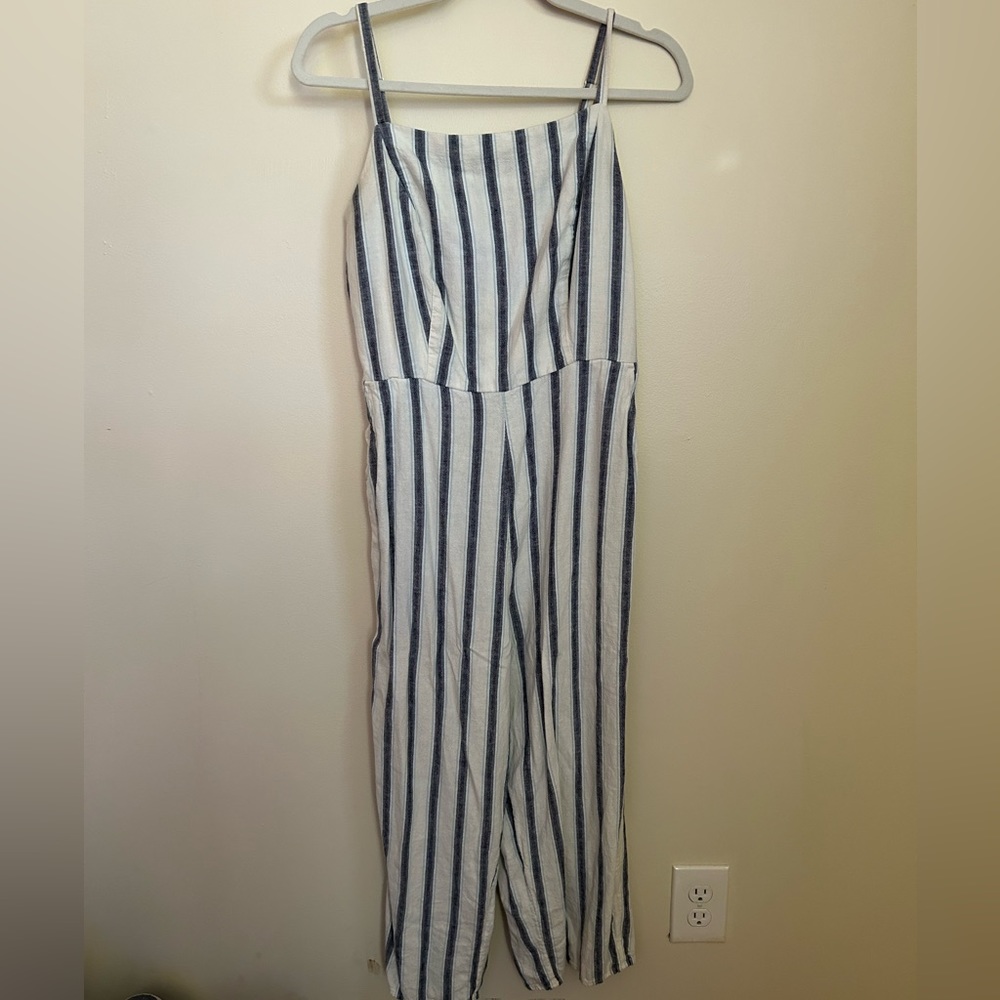 Cute beachy summer romper, blue and white striped, Old Navy size L